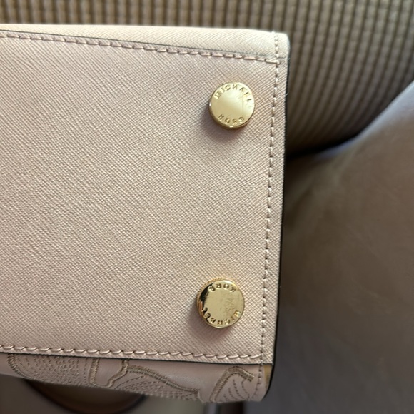 MICHAEL KORS. Tote, Authentic,Safiano Leather Handbag.Ballet Pink. 3Comp… - Picture 10 of 15